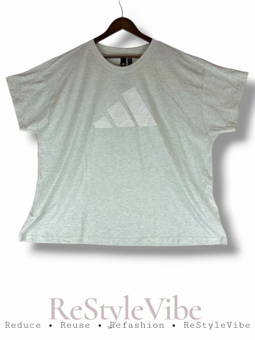 ADIDAS Women’s Size 3X Shirt Top Tee T-Shirt NWT Logo Graphic Regular Fit NEW